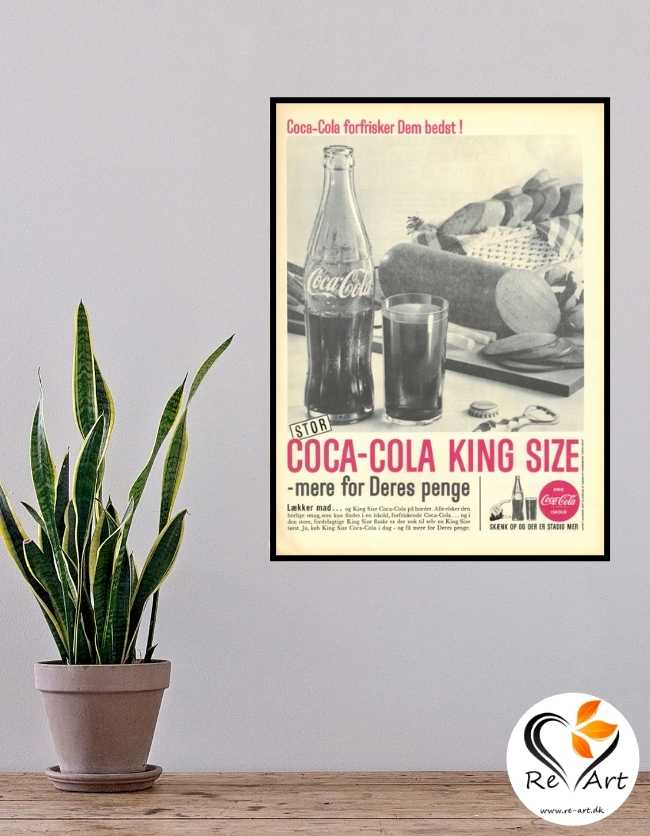 Dette er en Original reklame plakat for Coca Cola for deres "Coca Cola King Size".