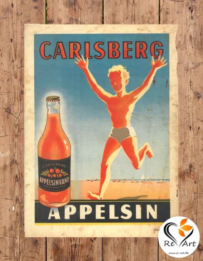 Dette er en Original reklame plakat fra Carlsberg med deres populære produkt, Appelsinsodavand. 