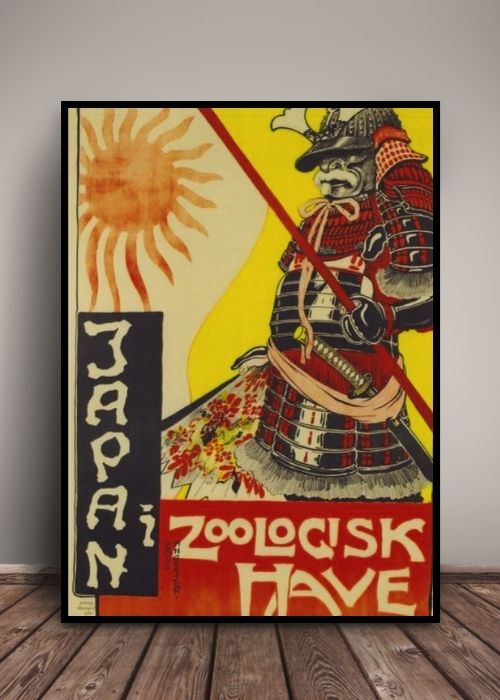 En plakat af valdemar andersen som hedder Japan I Zoologisk Have. Plakaten er gul og rød og sort, og har en kat på. plakaten er i en ramme